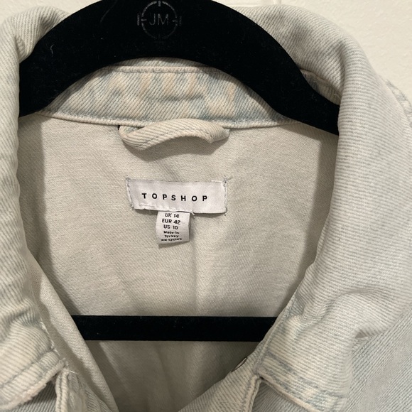 Topshop Raw Hem Light-wash Denim Shacket | Sz. 10 | Gently used - Picture 4 of 4